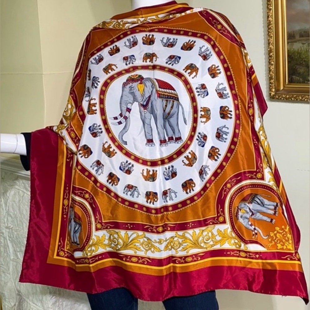 🐘Elegant 100% Silk Carre Scarf Elephants 33”x33”